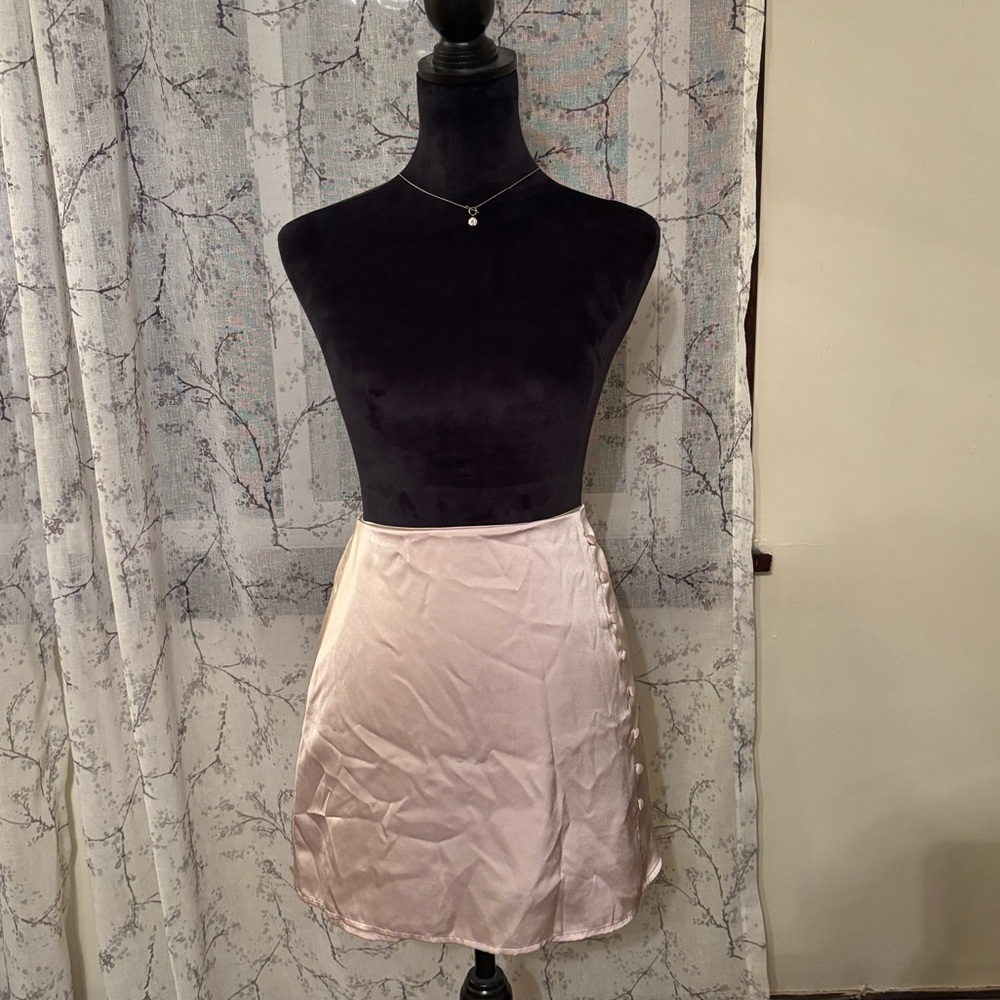 Altard State Crème Satin Skort in Size XL